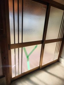 ハウスクリア岡山　昭和レトロなガラス