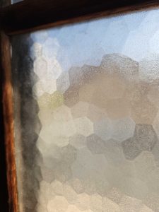 ハウスクリア岡山 昭和レトロなガラス